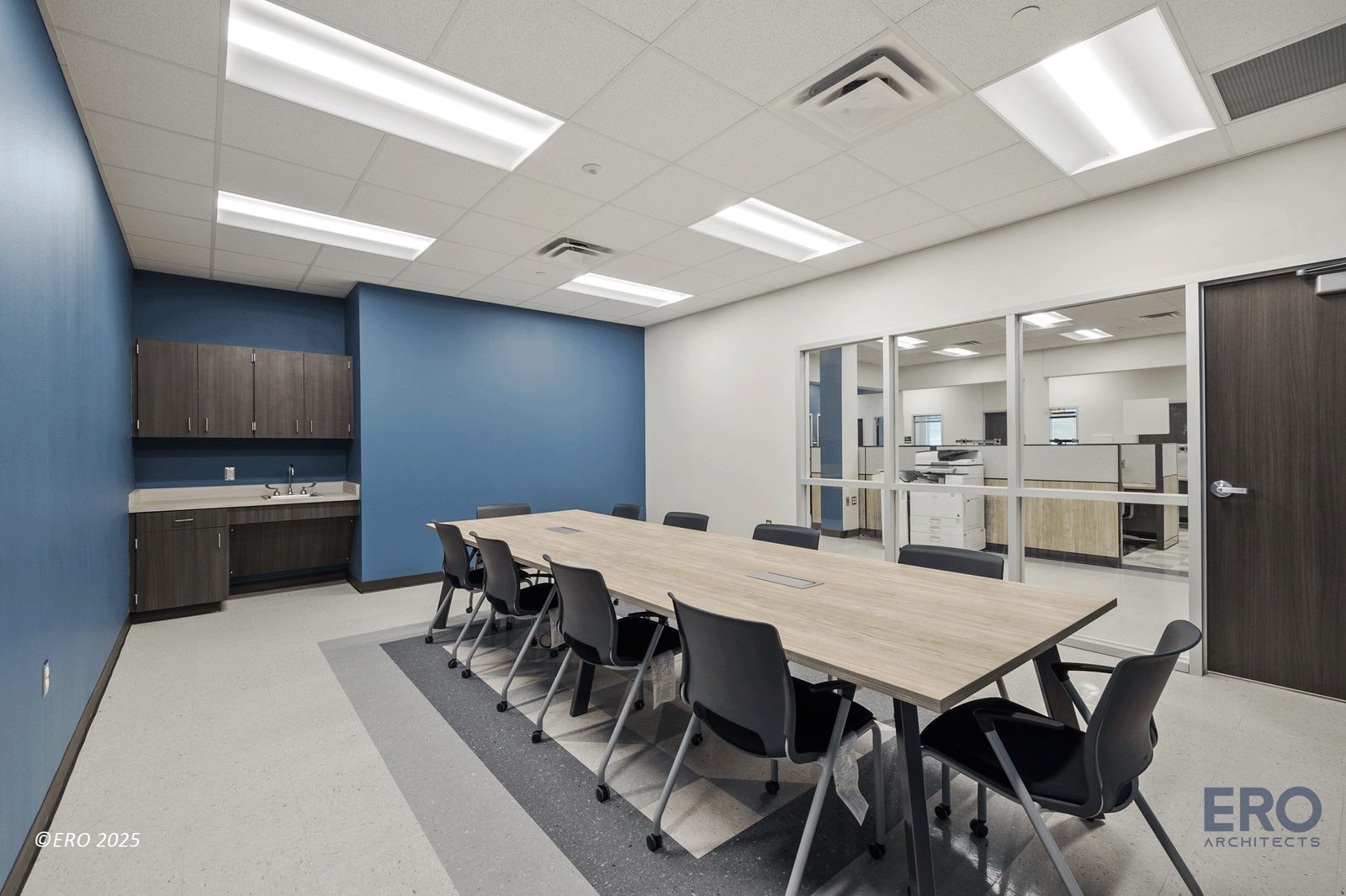 Conference room at the Hidalgo County Health Facility Lab in Edinburg, TX, built by E-CON Group